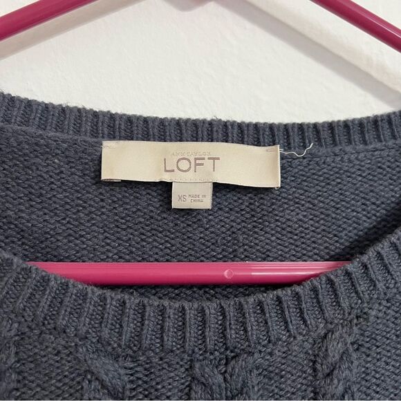 LOFT Charcoal gray cable knit oversized sweater, size XS - Picture 2 of 7